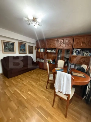 Apartament de vanzare, cu 2 camere, 60 mp, zona Sala Sporturilor, etaj 1/4 - imagine 3