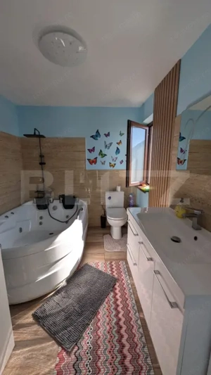 Casă tip duplex, 176 mp utili + teren 204 mp, front stradal 16 m - imagine 9