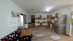 Casă tip duplex, 176 mp utili + teren 204 mp, front stradal 16 m - imagine 13