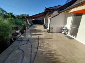 Casa la strada in Lipovu, renovata recent, 850 mp curte - imagine 9