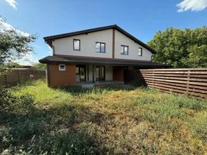 Duplex cu 4 camere, P+1, suprafata 115 mp utili, curte 306 mp, in Chisoda