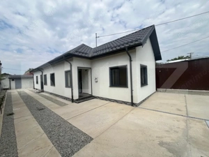Casa pe parter, zona Romanesti / Fantana Popova