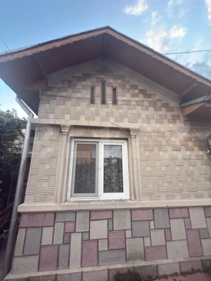 Casa de vanzare 5 camere + dependente - imagine 2