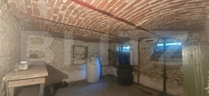 Proprietate semi-centrala, teren 447 mp, Constructie demolabila - imagine 8