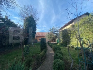 Casa individuala 7 camere, 290mp, teren 1100mp, zona centrala - imagine 16