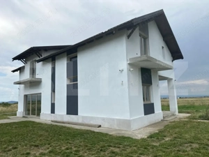 Casa individuala noua cu priveliste panoramica, 5 camere, teren 500mp