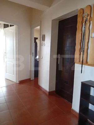 Apartament cu 2 camere, decomandat, cu parcare, Iris - imagine 2