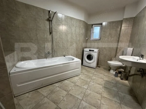 Apartament spațios de închiriat – 3 camere, 2 băi, balcon – etaj 1, bloc nou - imagine 4