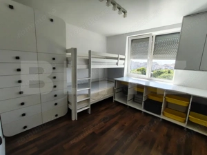 Apartament cu 3 camere, zona Rogerius  - imagine 2