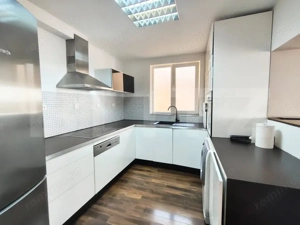 Apartament cu 3 camere, zona Rogerius  - imagine 5
