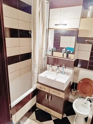 COMPLEX STUDENTESC - 3 cam - Spatios - Centrala Proprie - Lift - POZITIE EXCELENTA - imagine 10