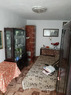 Vând casă și teren în Bacău - imagine 5