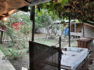 Vând casă și teren în Bacău - imagine 10