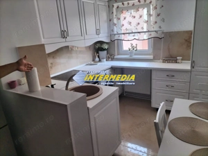 Apartament 3 camere 2 bai, parcare, CETATE mobilat si utilat complet  - imagine 4