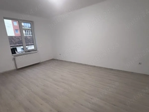 Apartament 2 camere decomandat zona Brasov Vechi-Blumana - imagine 2