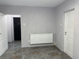 Inchiriez spatiu comercial garaoniera