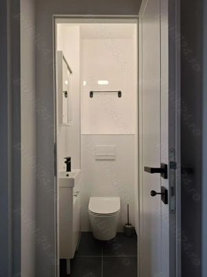 Inchiriez apartament 4 camere, ultracentral Timisoara - imagine 2