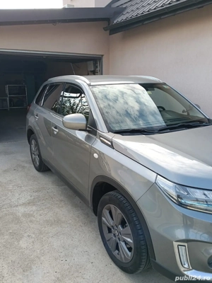 vând Suzuki Vitara Hibrid  - imagine 3