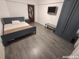 Inchiriez apartament ultracentral 2 camere, zona Garii - imagine 2