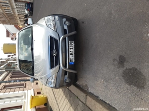 vand sau schimb Kia Sorento 2.5 Diesel  - imagine 4