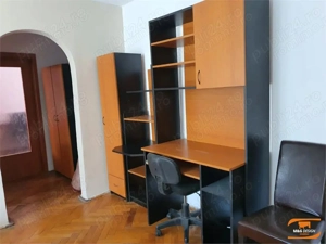 Apartament 3 camere zona Aradului etaj intermediar - imagine 2