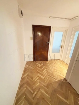 SAGUNA - 3 Cam - Decom - Centrala Proprie - 2 Bai - 3 Boxe - Garaj - ETAJ 1 - imagine 5