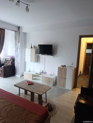 Închiriez garsonieră  - imagine 2 Închiriez garsonieră  - imagine 2