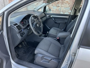 Volkswagen Touran motor 1.6 MPI - imagine 8 Volkswagen Touran motor 1.6 MPI - imagine 8