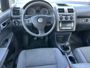 Volkswagen Touran motor 1.6 MPI - imagine 9 Volkswagen Touran motor 1.6 MPI - imagine 9