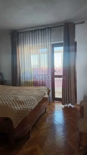 Vanzare apartament 3 camere in zona Stirbei Voda, stradal, lux - imagine 6