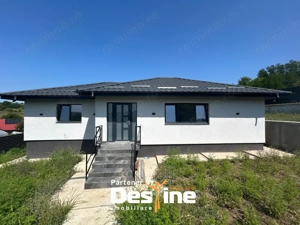 Casă individuală 4 camere Valea Lupului  544 mp teren asfalt intabulare 