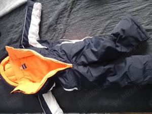 Vând costum combinezon copii
