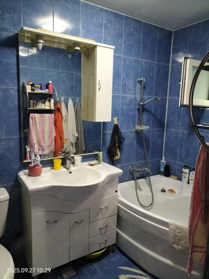 De vânzare apartament cu trei camere confort 1  - imagine 5