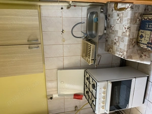 Inchiriez garsoniera zona Imparatul Traian( Strada Carpati) - imagine 5 Inchiriez garsoniera zona Imparatul Traian( Strada Carpati) - imagine 5