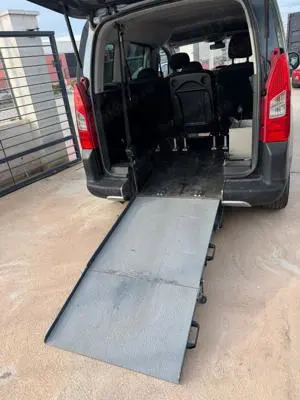 rampa persoane handicap Citroen Partner - imagine 3