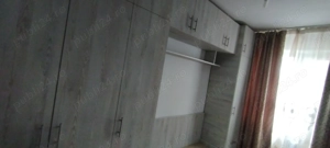 Primesc in gazda la bloc etaj 10 o persoana 