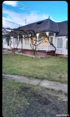 Casă de vanzare + teren arabil