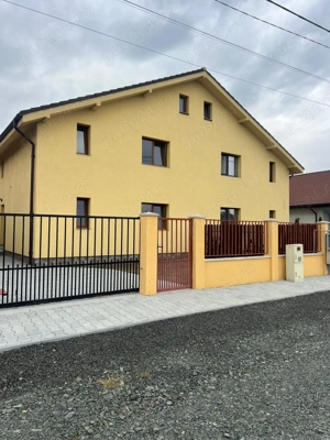 Vand jumatate duplex in Dumbravita,224.000 euro