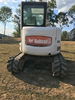 Vând excavator Bobcat 435, 4,5T.