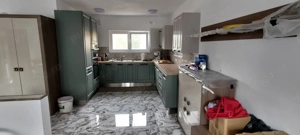 casă nouă de vânzare