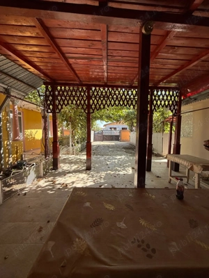 Casa spatioasa cu teren generos in tecuci - imagine 3