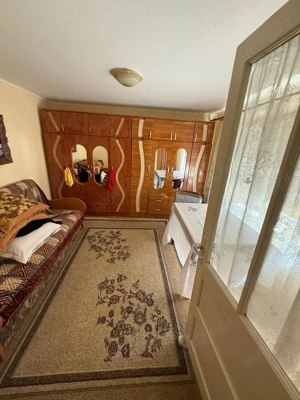 Casa spatioasa cu teren generos in tecuci - imagine 2