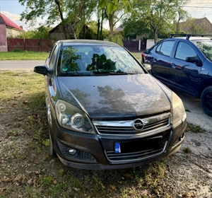 Vând Opel Astra J