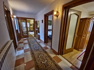 Casă individuală Km 5 – curte cu foișor, acces privat, termen lung - imagine 7 Casă individuală Km 5 – curte cu foișor, acces privat, termen lung - imagine 7