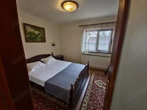 Casă individuală Km 5 – curte cu foișor, acces privat, termen lung - imagine 9 Casă individuală Km 5 – curte cu foișor, acces privat, termen lung - imagine 9