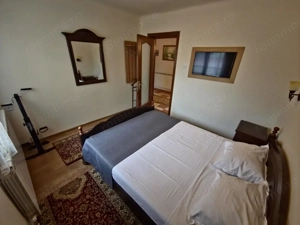 Casă individuală Km 5 – curte cu foișor, acces privat, termen lung - imagine 13 Casă individuală Km 5 – curte cu foișor, acces privat, termen lung - imagine 13