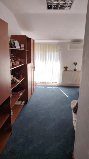 Vând   închiriez spațiu birou