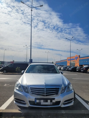 Mercedes-Benz E-Class Gri Metalizat Premium, Întreținut Exemplar