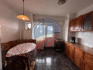 Apartament 3 camere decomandat de inchiriat pe Calea Severinului Craiova - imagine 5 Apartament 3 camere decomandat de inchiriat pe Calea Severinului Craiova - imagine 5