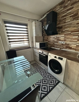 Vand apartament tip studio cu parcare - imagine 3